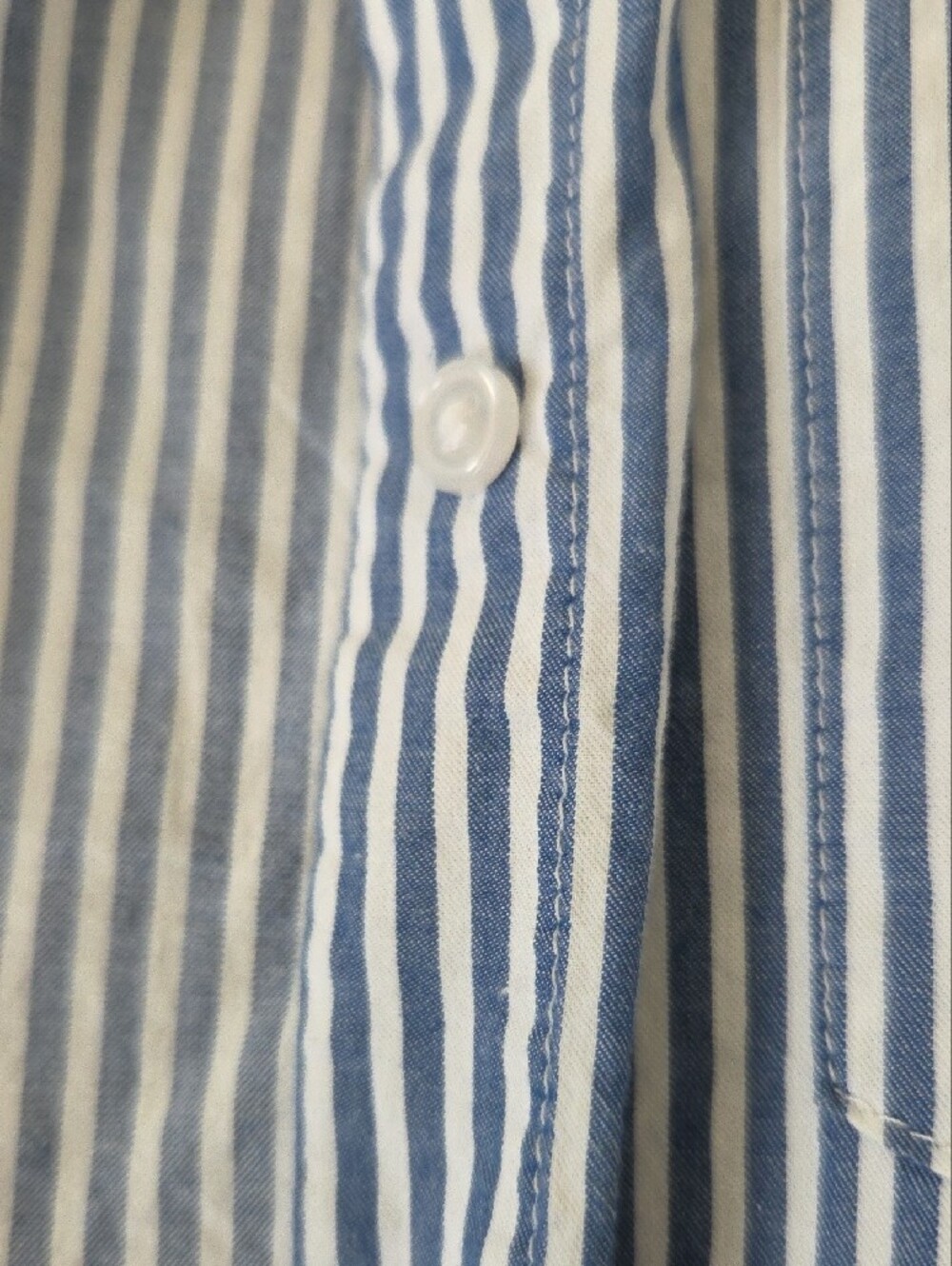 Old Navy Blue and White Vertical Stripe Button-Down Shirt - Picture 5 of 6